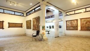 ama museum ubud wheels