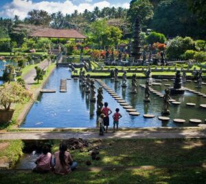 taman tirta gangga ubud wheels east bali tour